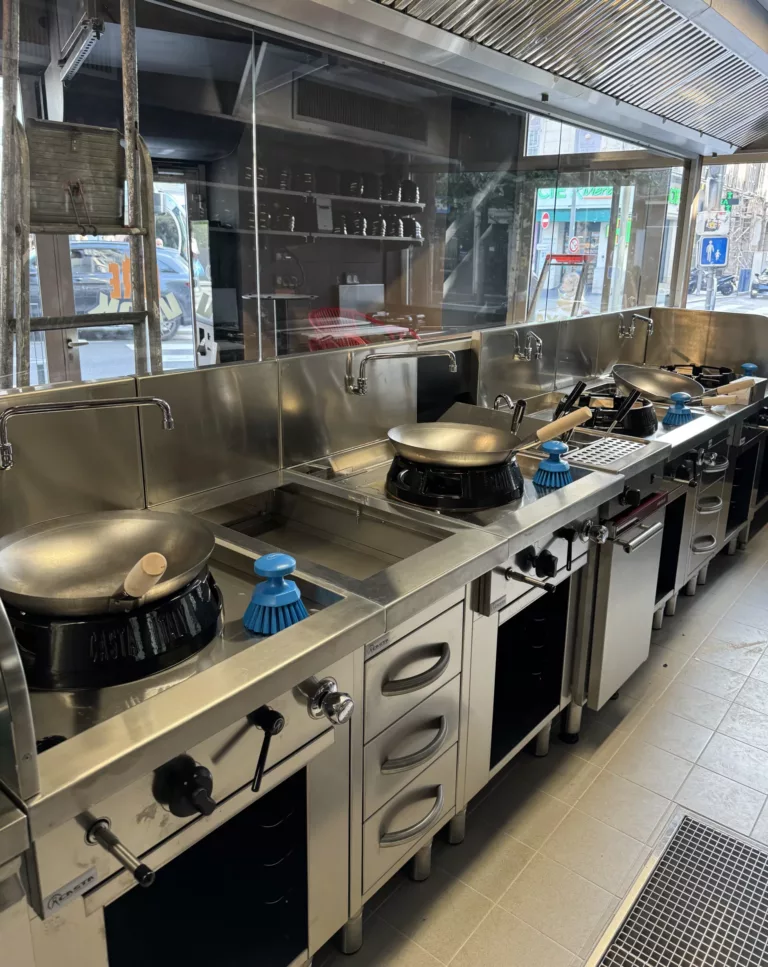 Cuisine professionnelle restaurant PITAYA