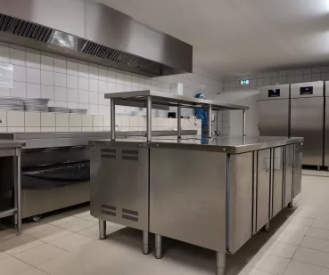 Installation d’une cuisine professionnelle à la crêperie Côté Breizh à Solliès-Pont (83)